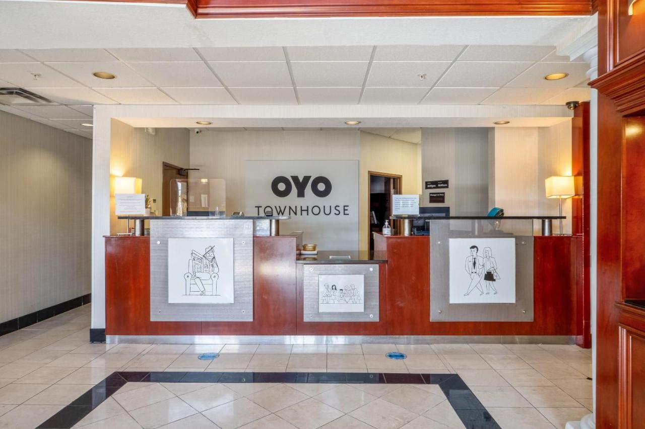 Oyo Townhouse Oklahoma City-Penn Square Exterior photo